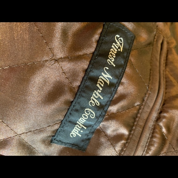 Leather jacket - Picture 7 of 8